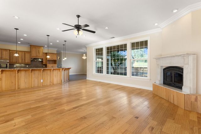 14440 Sea Biscuit Court, Redding, CA 96003