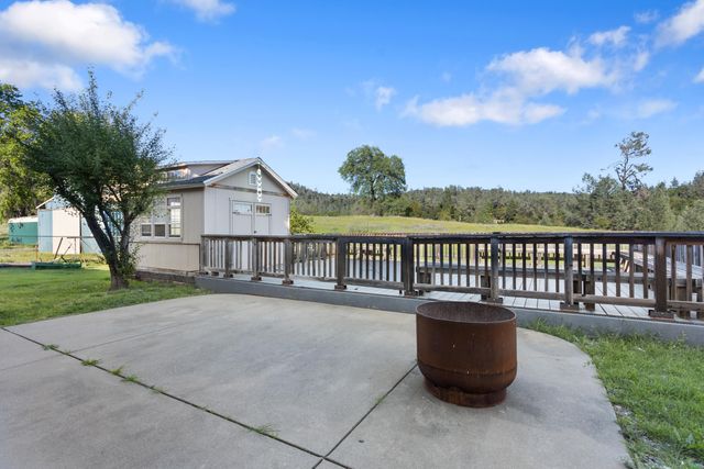 14440 Sea Biscuit Court, Redding, CA 96003