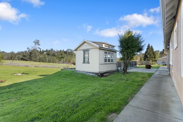 14440 Sea Biscuit Court, Redding, CA 96003