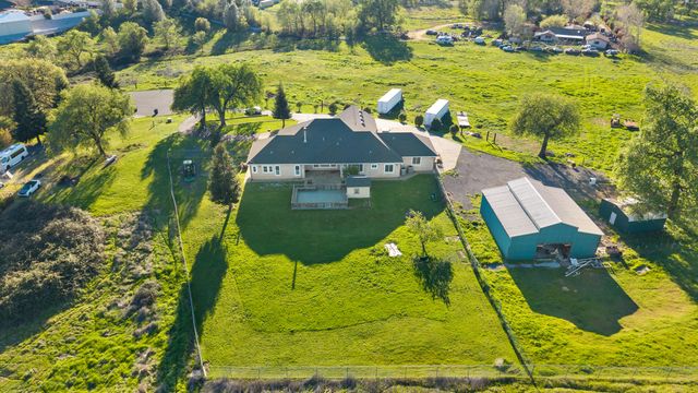 14440 Sea Biscuit Court, Redding, CA 96003