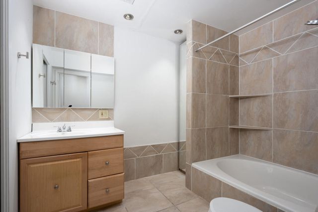 280 S Avenida Caballeros 214, Palm Springs, CA 92262