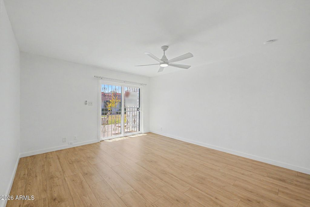 Image 2 of property listing at 6814 N 35TH Avenue G, Phoenix, AZ 85017