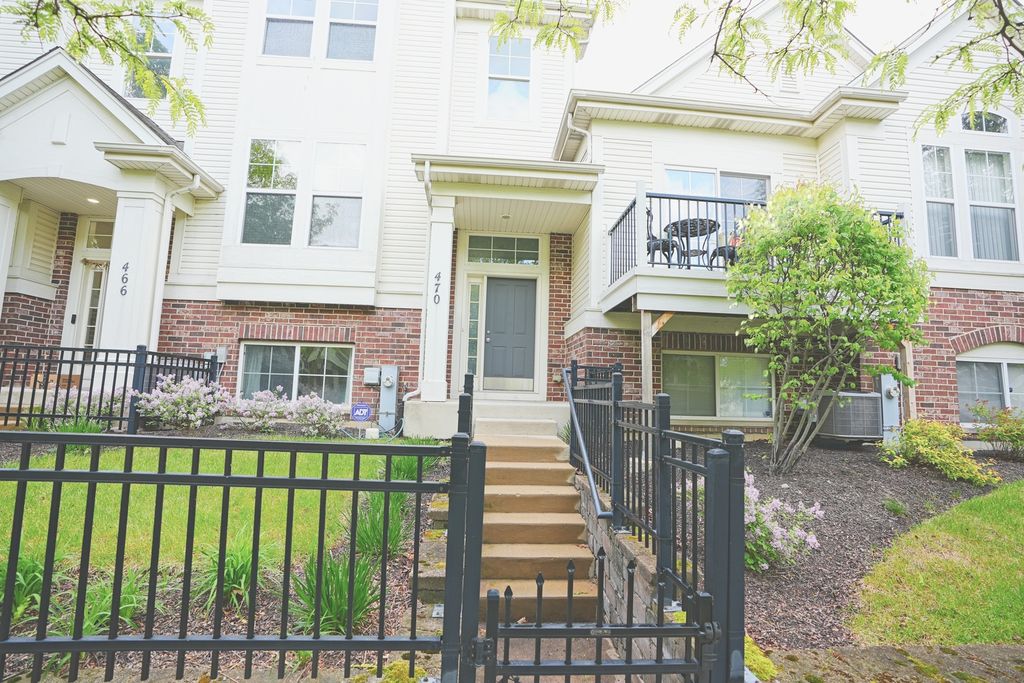 470 Grosvenor Lane 470, Aurora, IL 60504