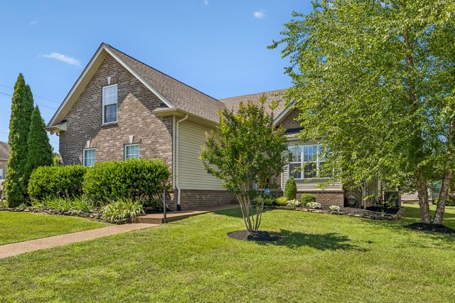 7010 Nickalus Way, Spring Hill, TN 37174