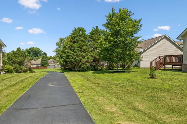 7010 Nickalus Way, Spring Hill, TN 37174