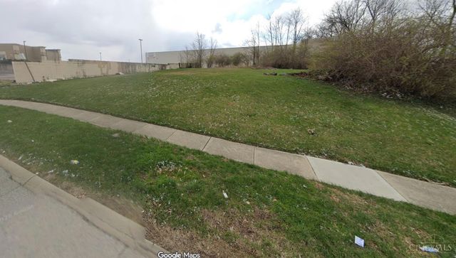 3235 Brater Avenue, Cincinnati, OH 45211