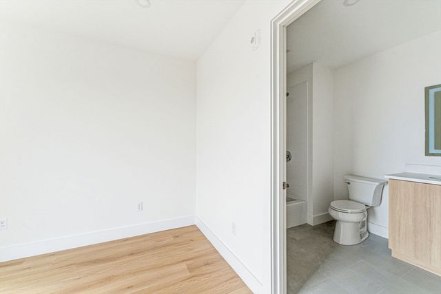 1035 Commonwealth Ave 301, Boston, MA 02215