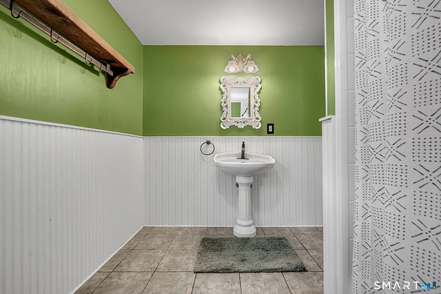 428 Palisado Avenue, Windsor, CT 06095