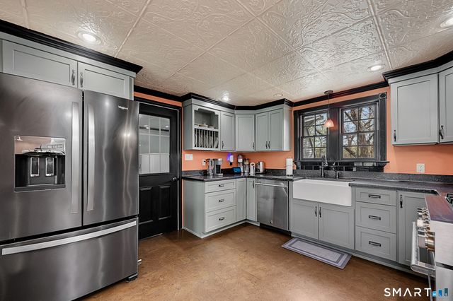 428 Palisado Avenue, Windsor, CT 06095