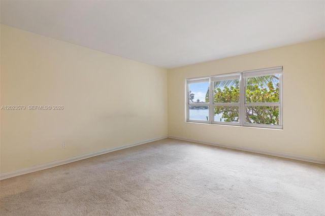 9102 W Bay Harbor Dr 2-DW, Bay Harbor Islands, FL 33154