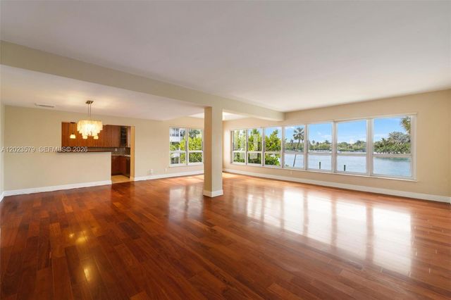 9102 W Bay Harbor Dr 2-DW, Bay Harbor Islands, FL 33154