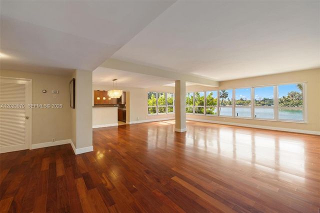 9102 W Bay Harbor Dr 2-DW, Bay Harbor Islands, FL 33154
