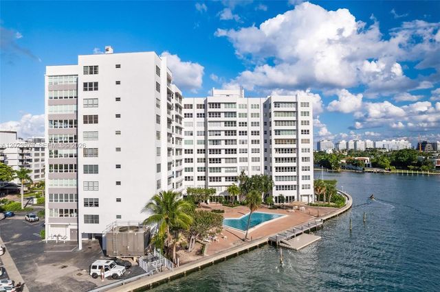 9102 W Bay Harbor Dr 2-DW, Bay Harbor Islands, FL 33154