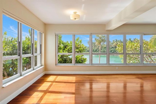 9102 W Bay Harbor Dr 2-DW, Bay Harbor Islands, FL 33154