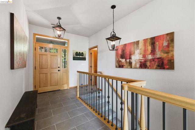 23333 Gurney Station Rd, Twain Harte, CA 95383