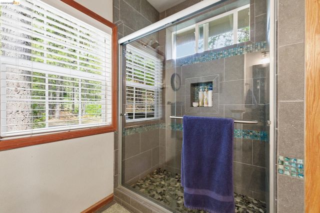 23333 Gurney Station Rd, Twain Harte, CA 95383