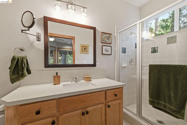 23333 Gurney Station Rd, Twain Harte, CA 95383