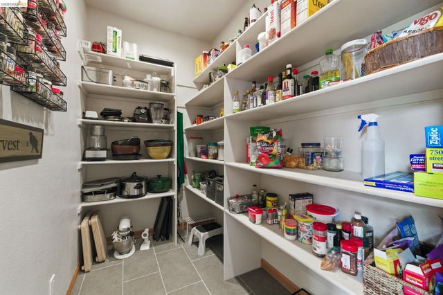 23333 Gurney Station Rd, Twain Harte, CA 95383