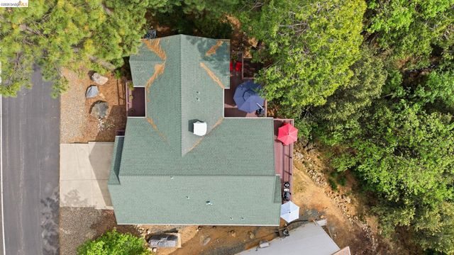 23333 Gurney Station Rd, Twain Harte, CA 95383