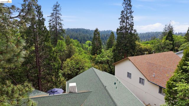 23333 Gurney Station Rd, Twain Harte, CA 95383