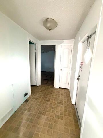 8423 SE Sandy Lane, Hobe Sound, FL 33455
