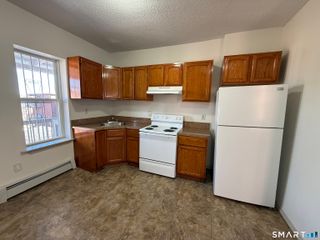 834 Park Street 3W, Hartford, CT 06106