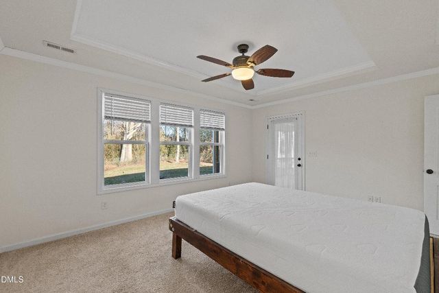 102 Lakeview Drive, Four Oaks, NC 27524