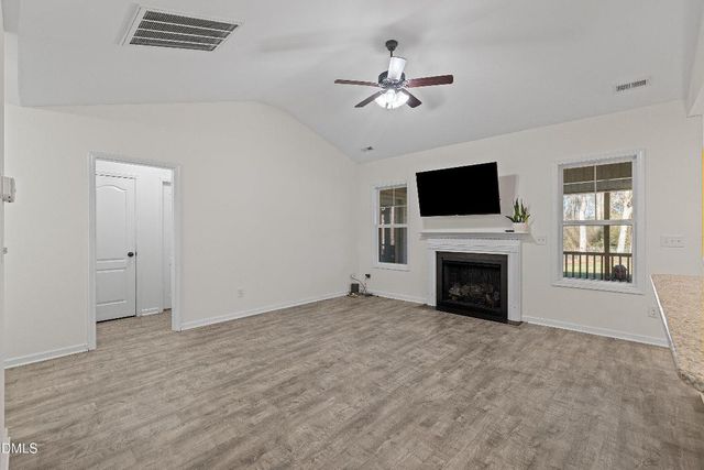 102 Lakeview Drive, Four Oaks, NC 27524