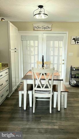 49 SHUYKILL DR, Martinsburg, WV 25403