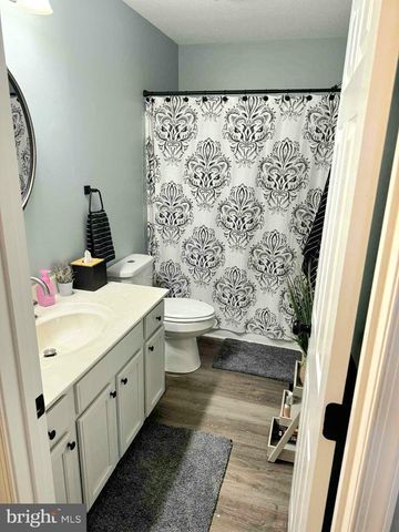 49 SHUYKILL DR, Martinsburg, WV 25403