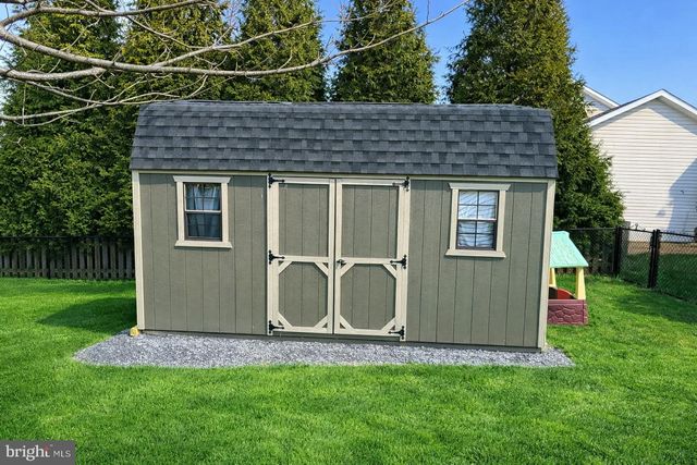 49 SHUYKILL DR, Martinsburg, WV 25403