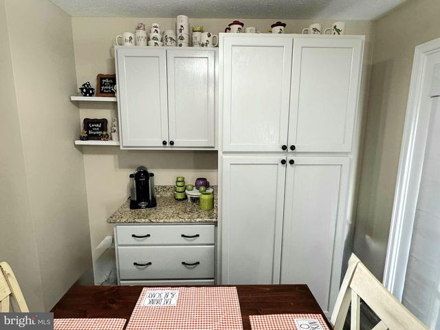 49 SHUYKILL DR, Martinsburg, WV 25403