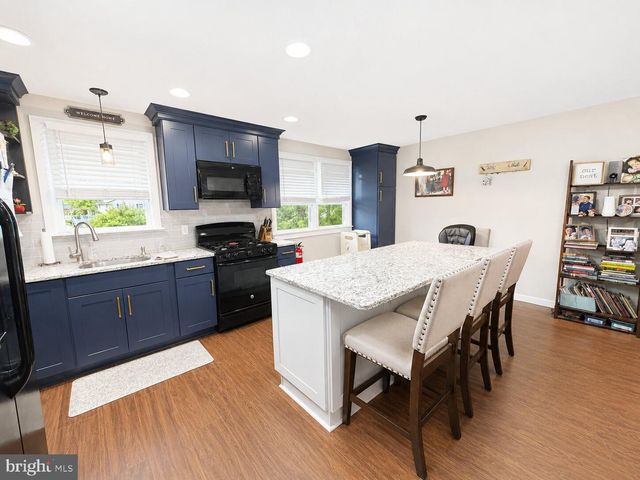 523 GREENWOOD AVE, Riverside, NJ 08075