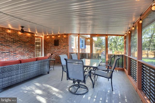 437 APPLETREE RD, Camp Hill, PA 17011