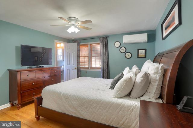437 APPLETREE RD, Camp Hill, PA 17011