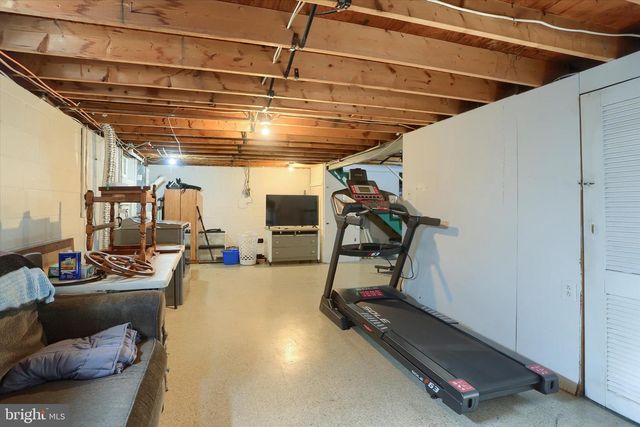 437 APPLETREE RD, Camp Hill, PA 17011