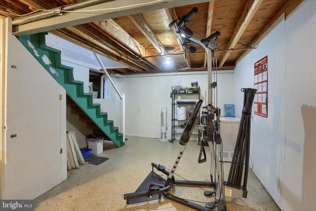437 APPLETREE RD, Camp Hill, PA 17011