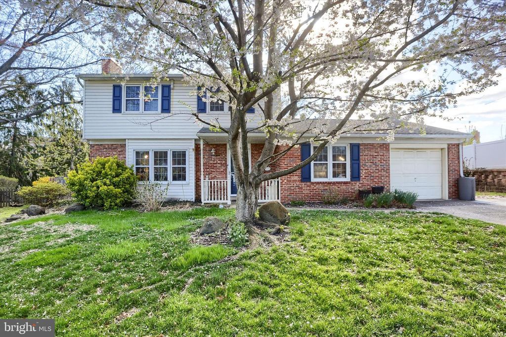 437 APPLETREE RD, Camp Hill, PA 17011