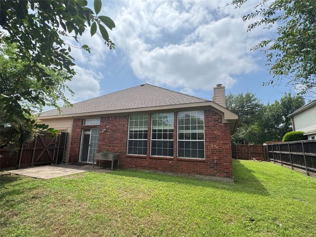 9814 Honeysuckle Drive, Frisco, TX 75035