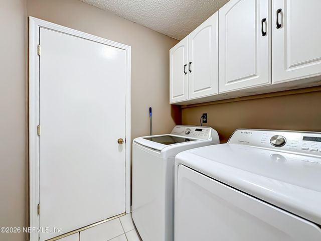 341 HICKORY HOLLOW Drive N, Jacksonville, FL 32225