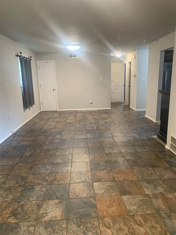 1334 N Nail Parkway, Moore, OK 73160