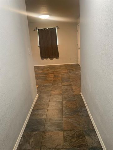 1334 N Nail Parkway, Moore, OK 73160