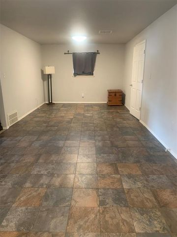 1334 N Nail Parkway, Moore, OK 73160