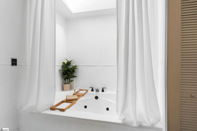 1609 Northlake Drive, Anderson, SC 29625