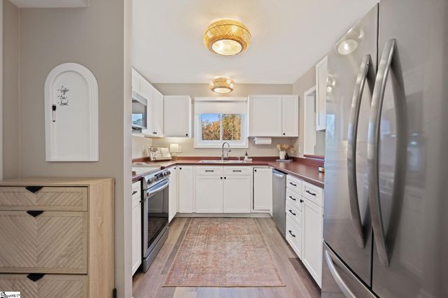 1609 Northlake Drive, Anderson, SC 29625