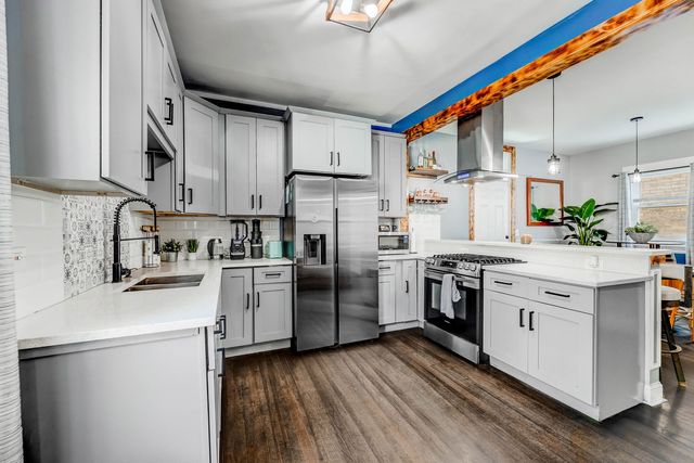 6221 S Talman Avenue, Chicago, IL 60629