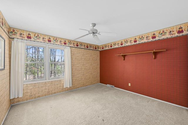 W331S4025 Connemara DRIVE, Dousman, WI 53118