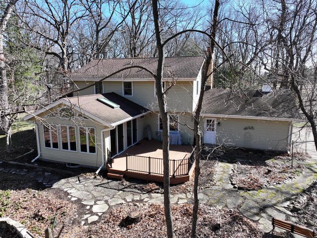 W331S4025 Connemara DRIVE, Dousman, WI 53118