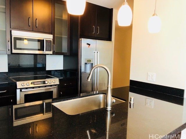 1189 Waimanu Street 1806, Honolulu, HI 96814