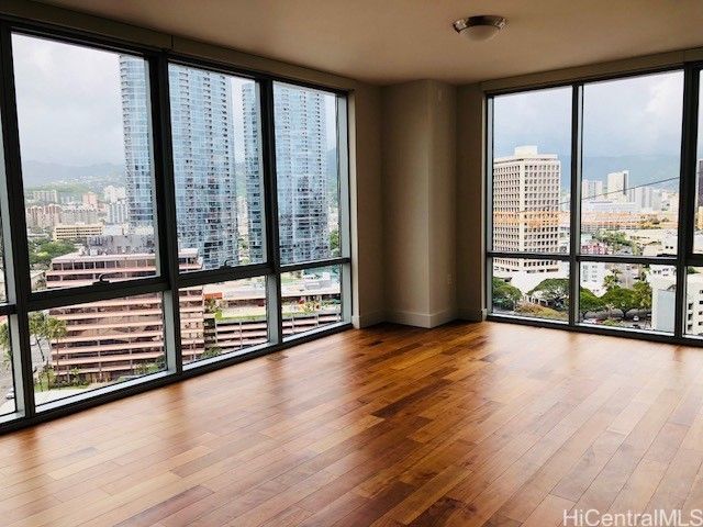 1189 Waimanu Street 1806, Honolulu, HI 96814